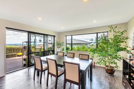 Photo of property in 14 Platinum Rise, Ranui, Auckland, 0612