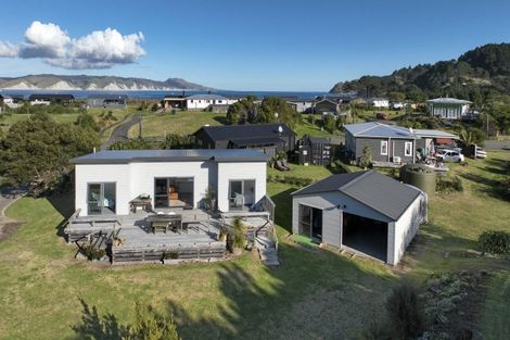Photo of property in Blue Bay Road, Mahia, 4198