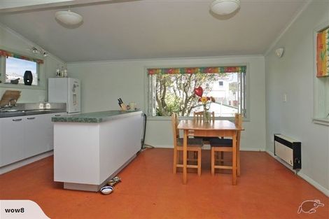 Photo of property in 6 Picton Avenue, Newtown, Wellington, 6021