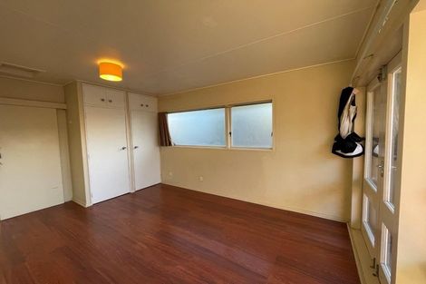 Photo of property in 43 Meadway, Sunnyhills, Auckland, 2010