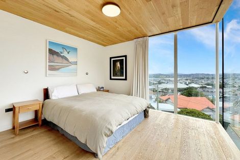 Photo of property in 6 Crawford Road, Kilbirnie, Wellington, 6022