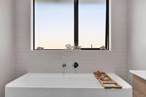 Photo of property in 10 Kararaina Close, Whalers Gate, New Plymouth, 4310