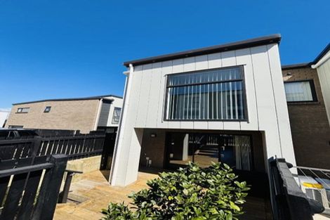 Photo of property in 43 Tukari Lane, Mangere Bridge, Auckland, 2022