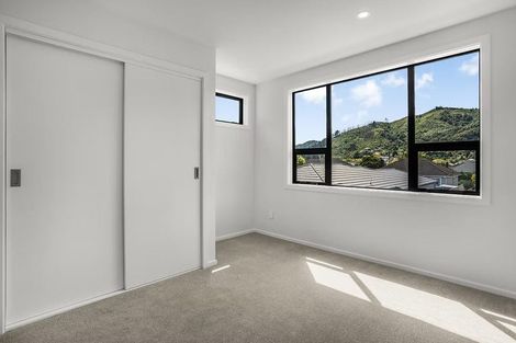 Photo of property in 8/27 Main Road, Wainuiomata, Lower Hutt, 5014