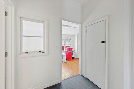 Photo of property in 1/28 Uxbridge Road, Mellons Bay, Auckland, 2014