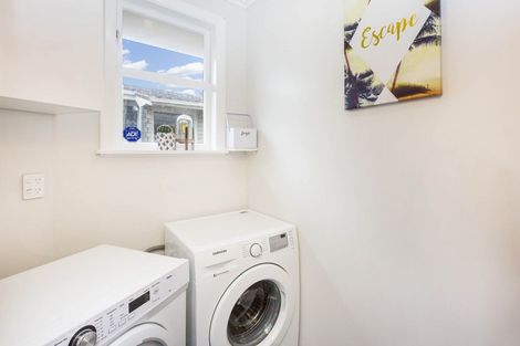 Photo of property in 9 Oregon Drive, Maoribank, Upper Hutt, 5018