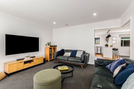 Photo of property in 75 Banks Boulevard, Whitby, Porirua, 5024