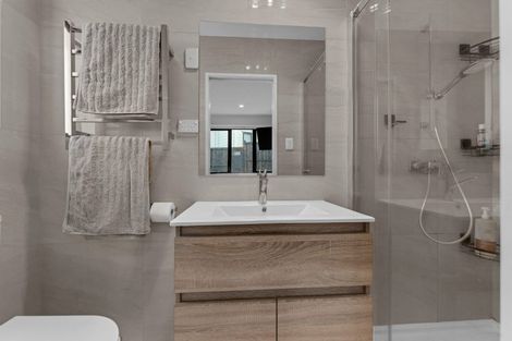 Photo of property in 2 Tidal View Road, Karaka, Papakura, 2113