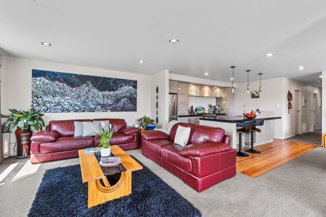 Photo of property in 84b Carrington Street, Lower Vogeltown, New Plymouth, 4310