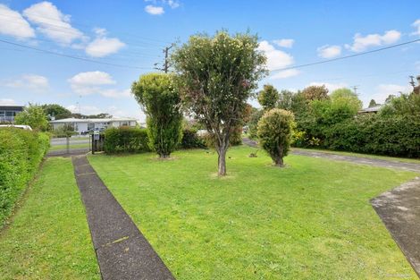 Photo of property in 104 Taikata Road, Te Atatu Peninsula, Auckland, 0610