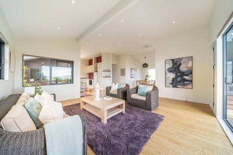 Photo of property in 43 Moana Road, Plimmerton, Porirua, 5026