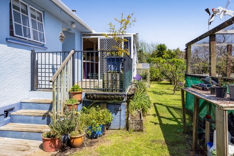 Photo of property in 80 Fulford Street, New Plymouth, 4310