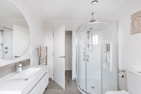 Photo of property in 51 Manawa Road, Papamoa Beach, Papamoa, 3118