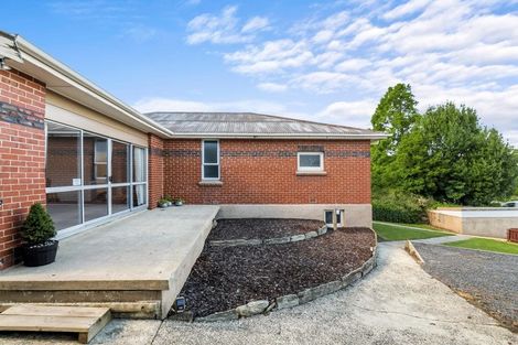 Photo of property in 317 Main South Road, Green Island, Dunedin, 9018