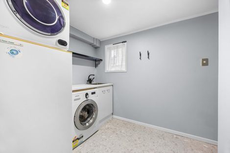 Photo of property in 437 Don Buck Road, Massey, Auckland, 0614