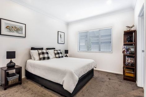 Photo of property in 54 Fruitlands Road, Kumeu, 0810