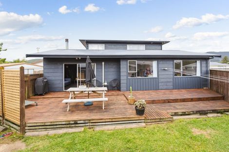 Photo of property in 14 Cypress Grove, Paraparaumu, 5032