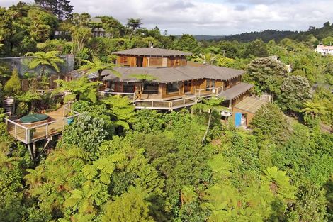 Photo of property in 491 Scenic Drive, Waiatarua, Auckland, 0612