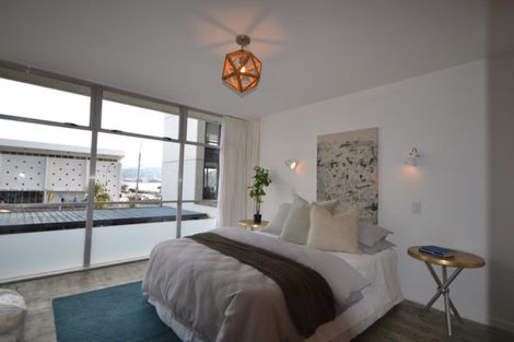 Photo of property in Dorchester Apartments, 144 Oriental Parade, Oriental Bay, Wellington, 6011