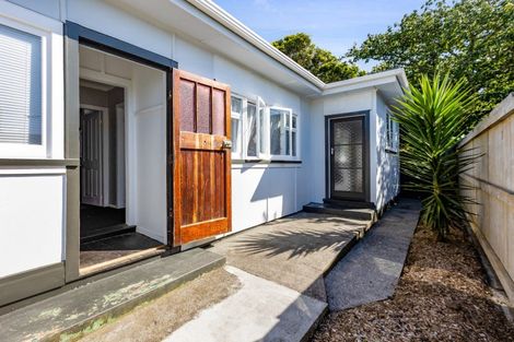 Photo of property in 59 Camberwell Road, Hawera, 4610