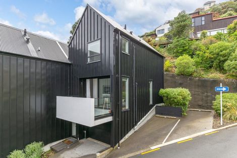Photo of property in 9 Erica Pabst Way, Island Bay, Wellington, 6023