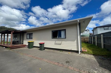 Photo of property in 2a Johnston Grove, Taita, Lower Hutt, 5011