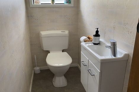 Photo of property in 8 Denver Grove, Totara Park, Upper Hutt, 5018