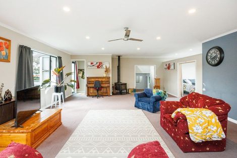 Photo of property in 12a Heatherlea Heights, Feilding, 4702