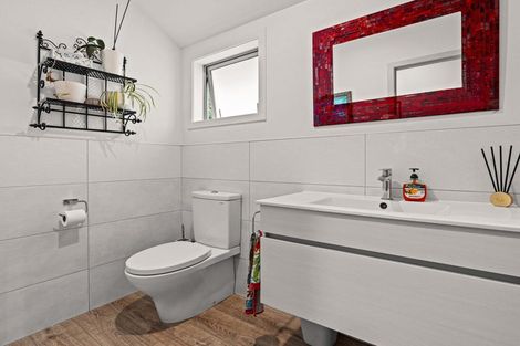 Photo of property in 40 Oceanview Road, Mount Maunganui, 3116