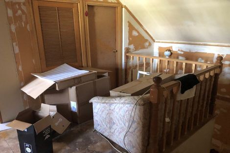 Photo of property in 44 Cambridge Terrace, Waiwhetu, Lower Hutt, 5010