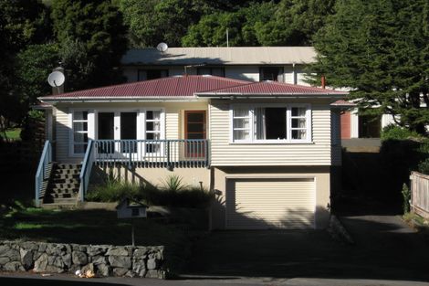 Photo of property in 72b Newlands Road, Newlands, Wellington, 6037