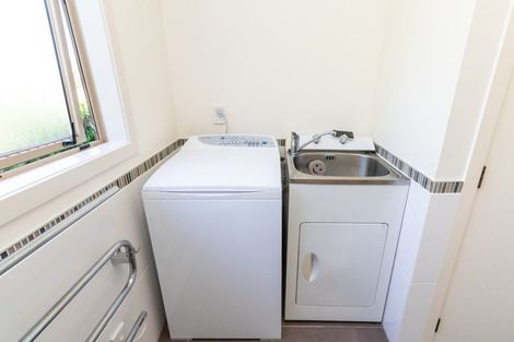 Photo of property in 2a Downing Street, Crofton Downs, Wellington, 6035