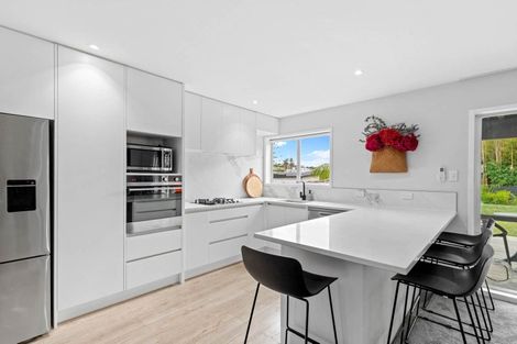 Photo of property in 2/73b Rukutai Street, Orakei, Auckland, 1071