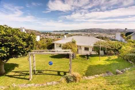 Photo of property in 22 Seatoun Heights Road, Seatoun, Wellington, 6022