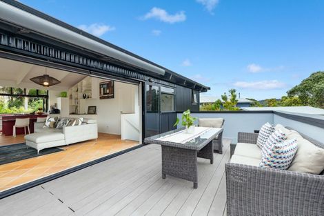Photo of property in 21 Grand View Road, Leigh, 0985