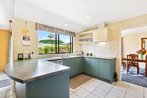 Photo of property in 58 Hillwell Drive, Henderson, Auckland, 0612