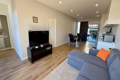 Photo of property in 3/8 Bagnall Avenue, Point England, Auckland, 1072