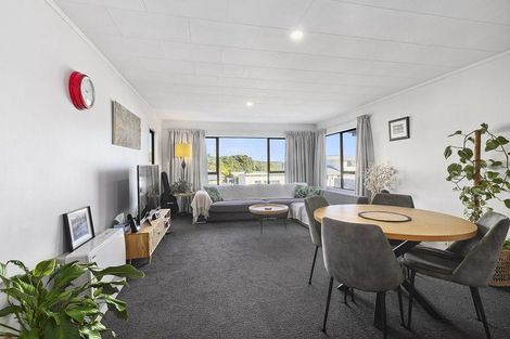 Photo of property in 4/24 Acheron Road, Paremata, Porirua, 5026