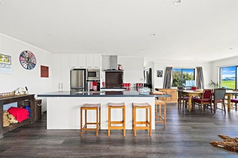 Photo of property in 251 Mairetahi Road, South Head, Helensville, 0874