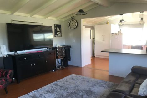 Photo of property in 70 Dixie Street, Te Horo Beach, Otaki, 5581