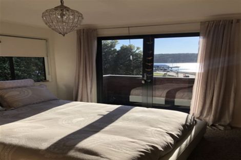 Photo of property in 1/382 Evans Bay Parade, Hataitai, Wellington, 6021