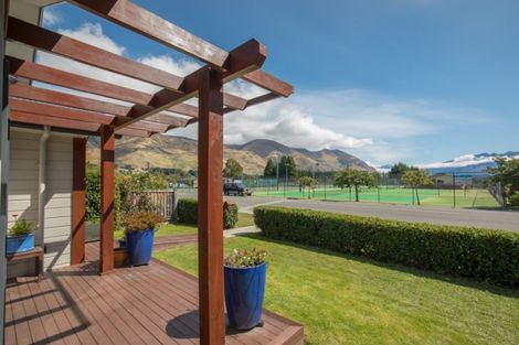 Photo of property in 200 Warren Street, Wanaka, 9305