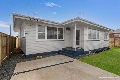 Photo of property in 27 Freyberg Street, Levin, 5510