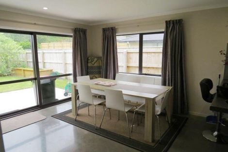Photo of property in 35 Cyrus Street, Whalers Gate, New Plymouth, 4310