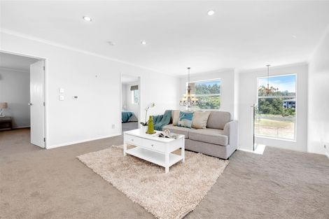 Photo of property in 20 Moville Drive, Flat Bush, Auckland, 2019