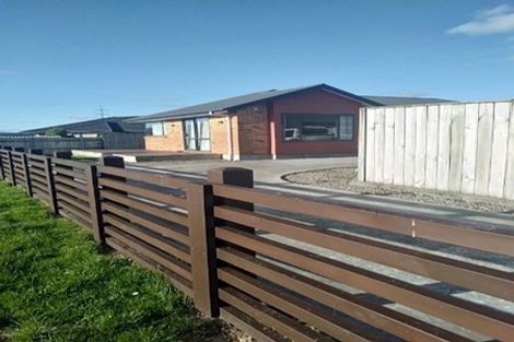 Photo of property in 187 Pacific Drive, Fitzherbert, Palmerston North, 4410