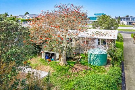 Photo of property in 52 Tiri Road, Manly, Whangaparaoa, 0930