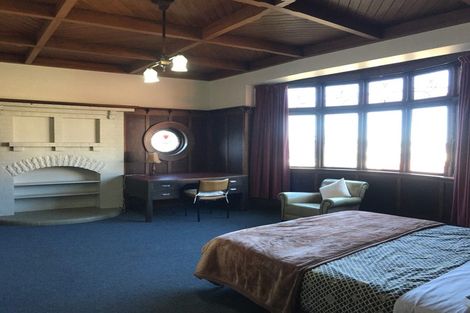 Photo of property in 82 Manor Place, Dunedin Central, Dunedin, 9016