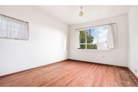 Photo of property in 27 Howe Street, New Brighton, Christchurch, 8083