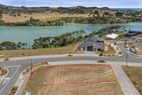 Photo of property in 5 Omahina Street, Raglan, 3225